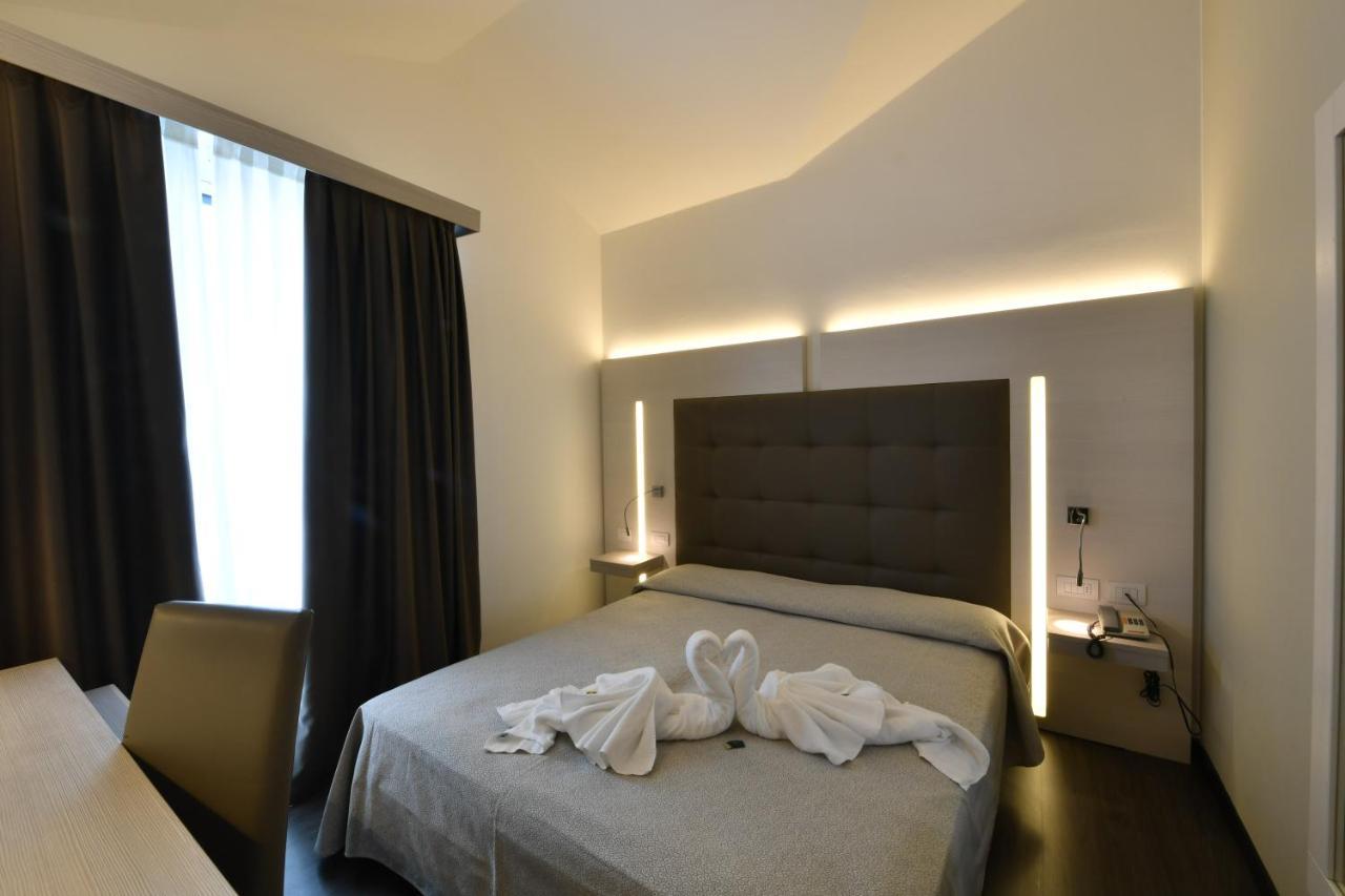 Hotel Europa Lido di Jesolo Buitenkant foto